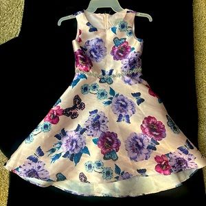 Girl dress